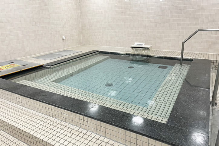 カルシウム人工温泉