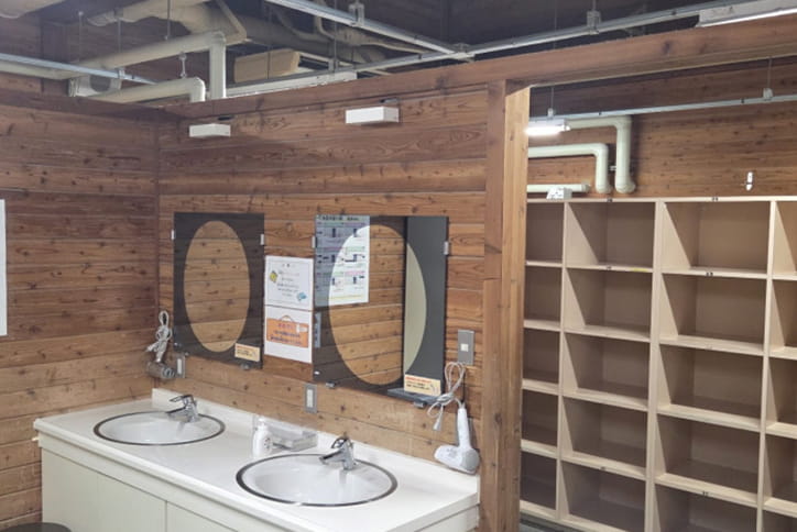 室内温水プール