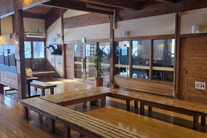 フロント・ロビー